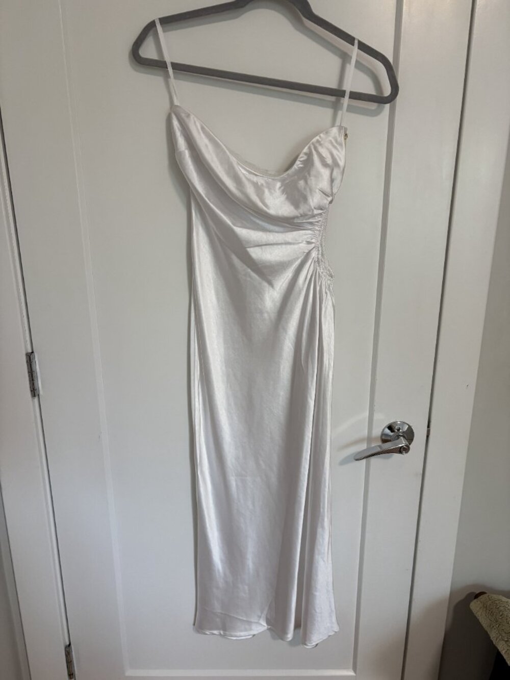 Runaway the Label - SARAYA DRESS - WHITE - Picture 4 of 5